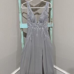 Gianni Bini Gray Silver Gown Size  7 NWT